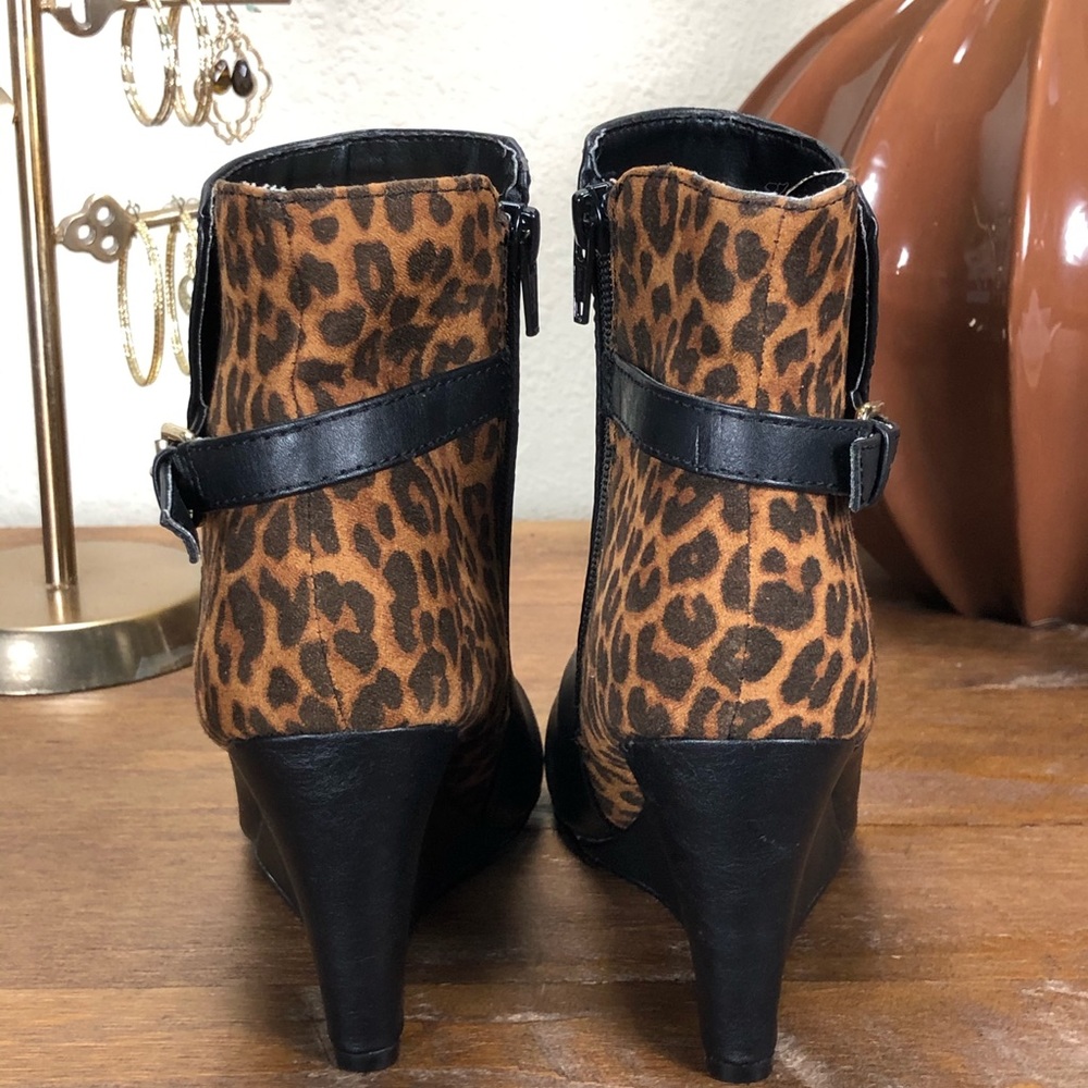NWT New Direction Black-Leopard Vegan Leather Boot - Picture 6 of 8